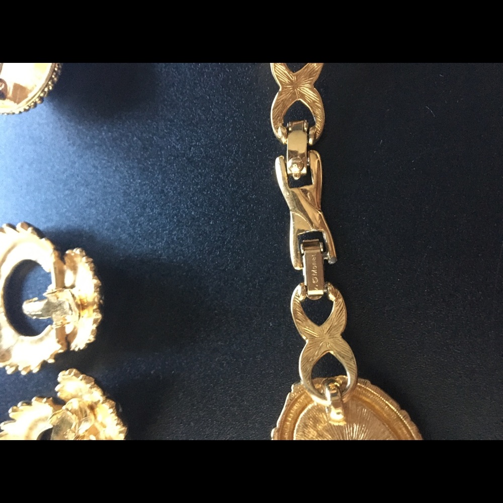 Monet/Trifari set